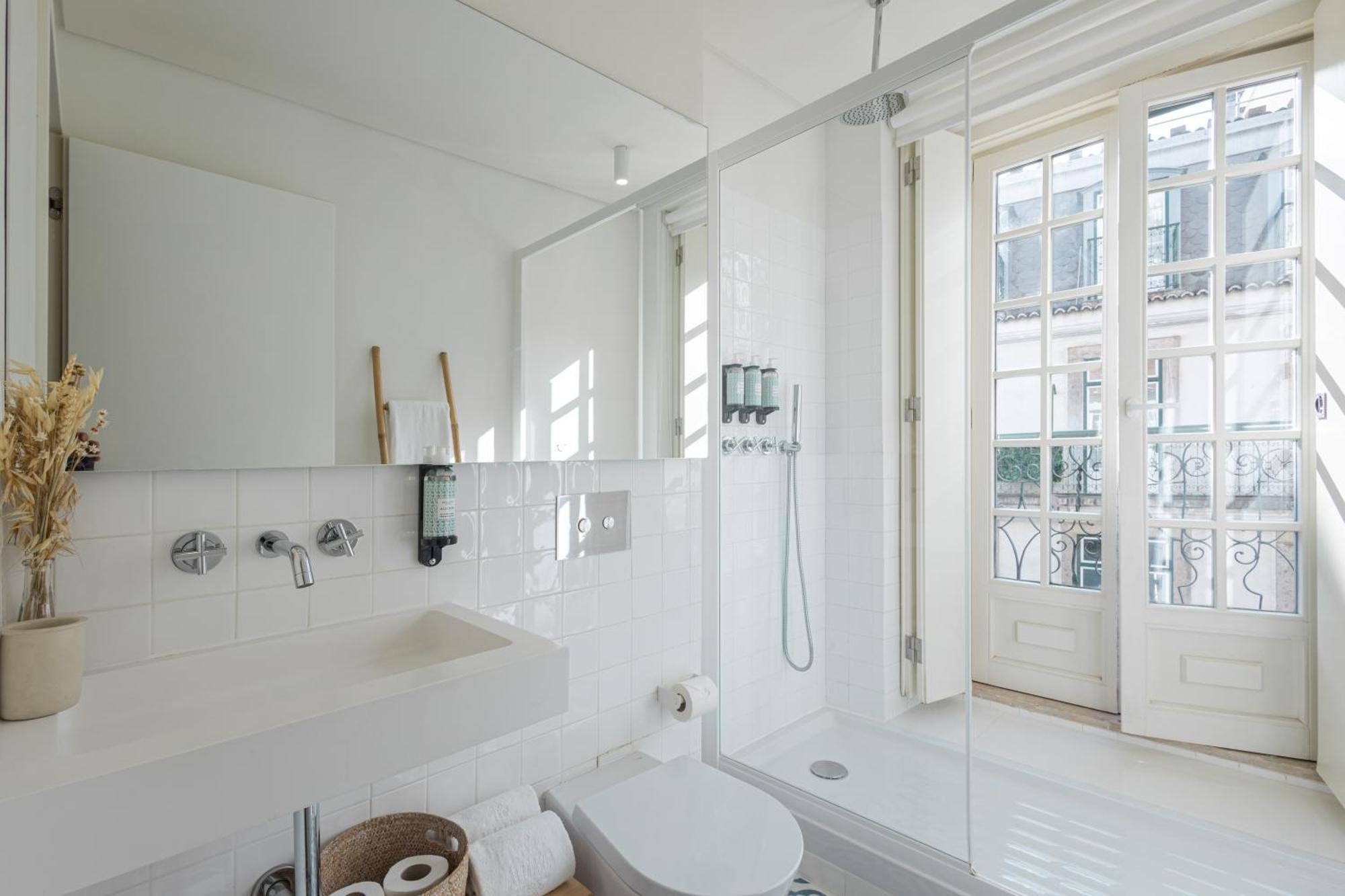 Almaria - Officina Real | Chiado Lisboa